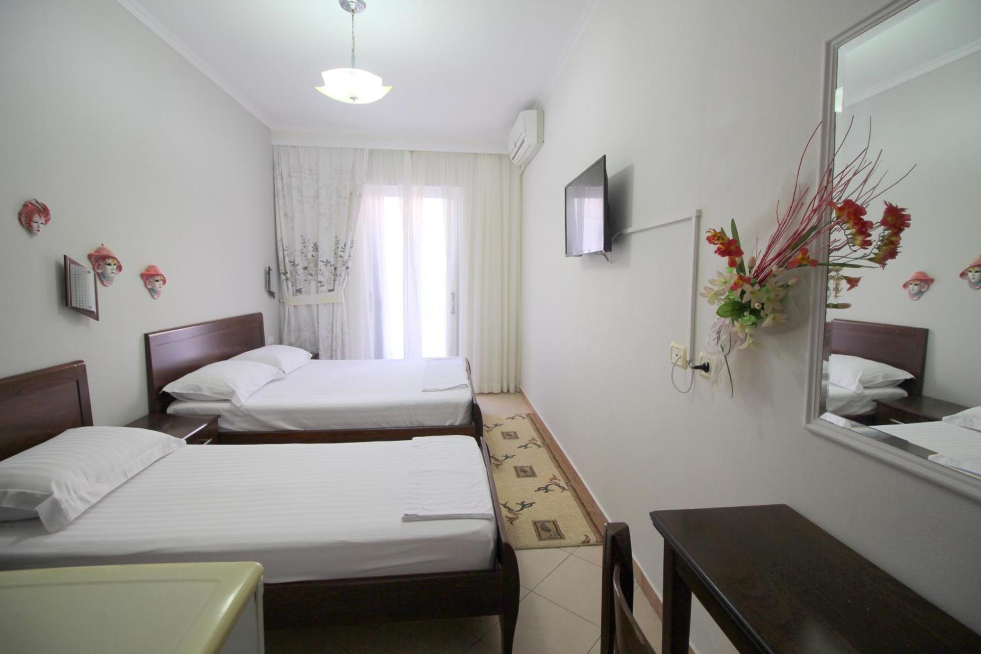 Elena Hotel Saranda Zewnętrze zdjęcie